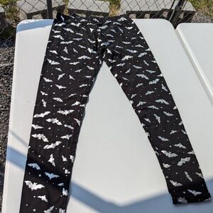Junior’s BAT Pants medium 7-9